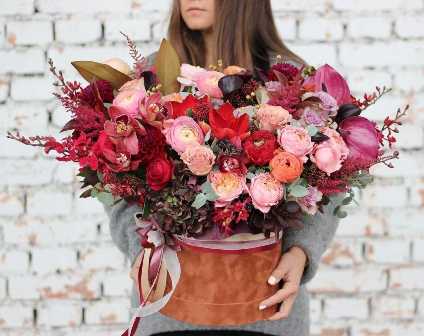 Цветы для девушки: как выбрать букет, который раскроет ваше внимание и заботу
