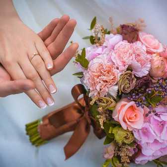 Как порадовать невесту: выбирайте букет на помолвку с особой заботой