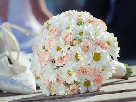 Тенденции в свадебных букетах: что выбрать в этом году