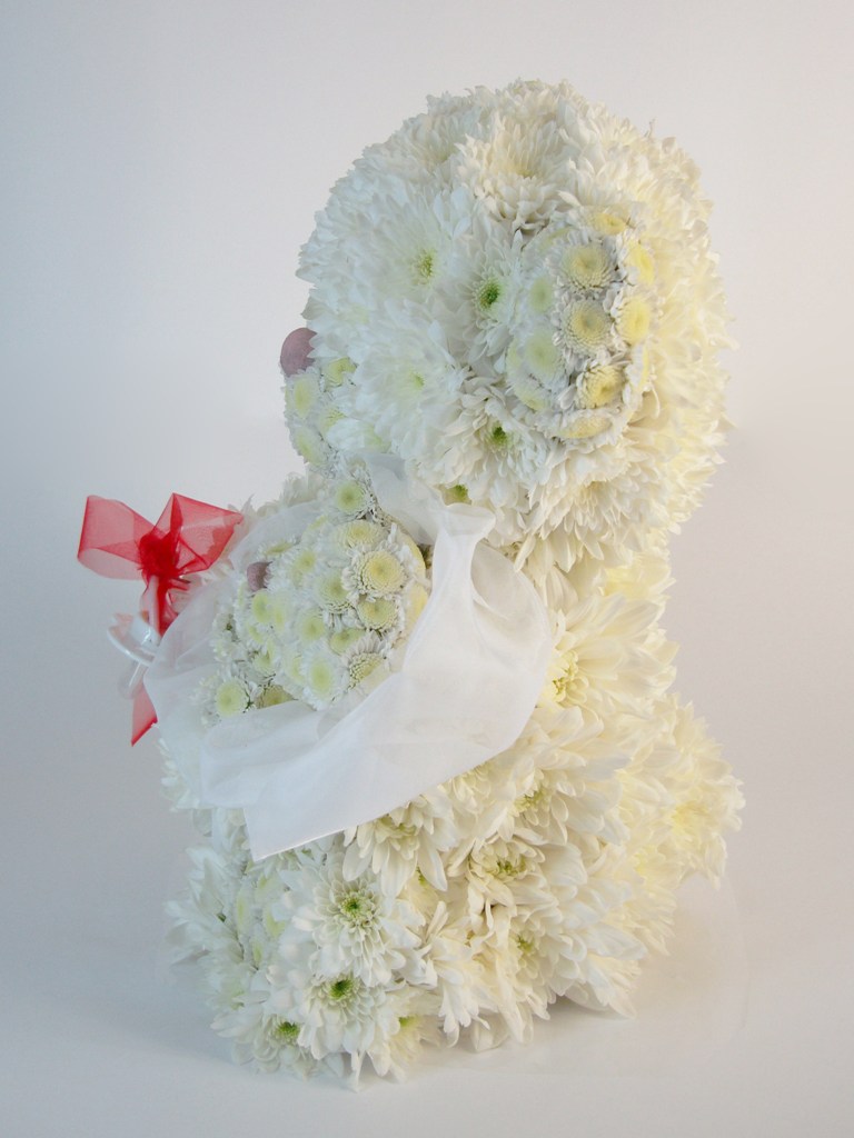 Мишка из цветов белый с младенцем 30 см - Подарок к рождению ребёнка